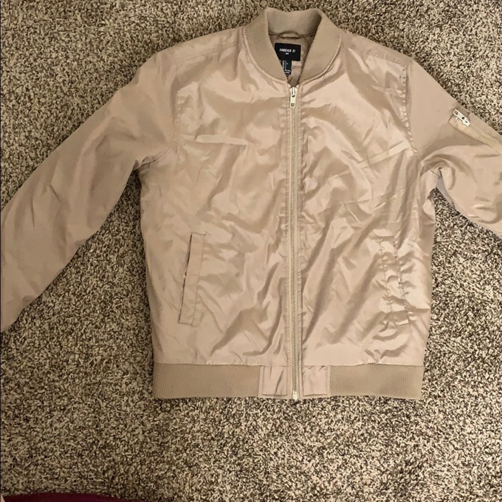 Bomber jacket💛